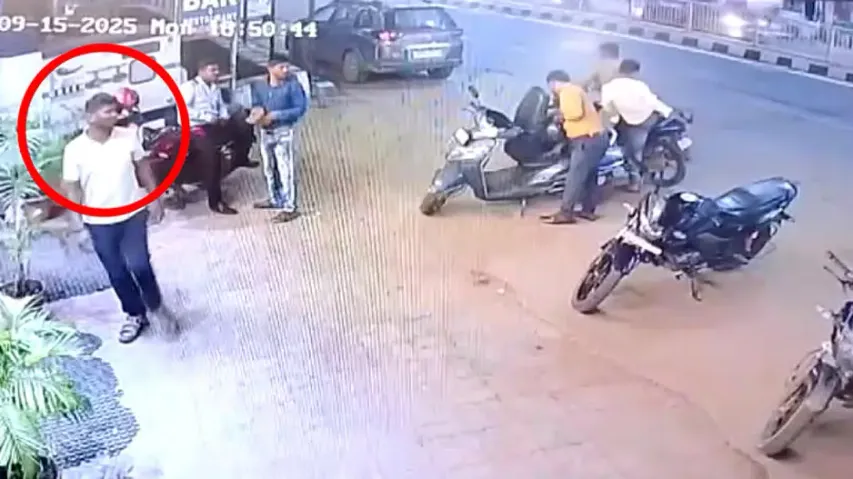 Bhubaneswar woman dragged out of auto-rickshaw, assaulted & kicked in public view