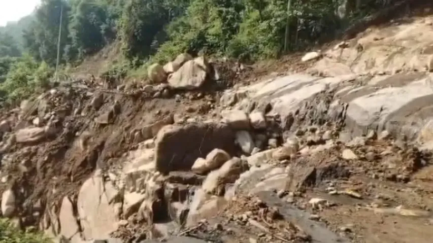 Kalinga Ghati landslide: Restoration work on, commuters still face road blockade