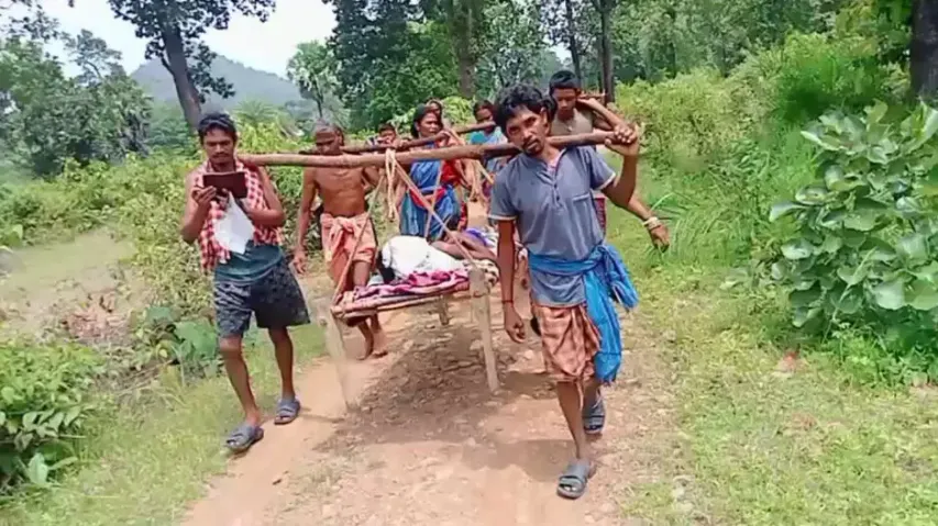 Mason falls from roof in Odisha, carried 4 km on cot to access ambulance