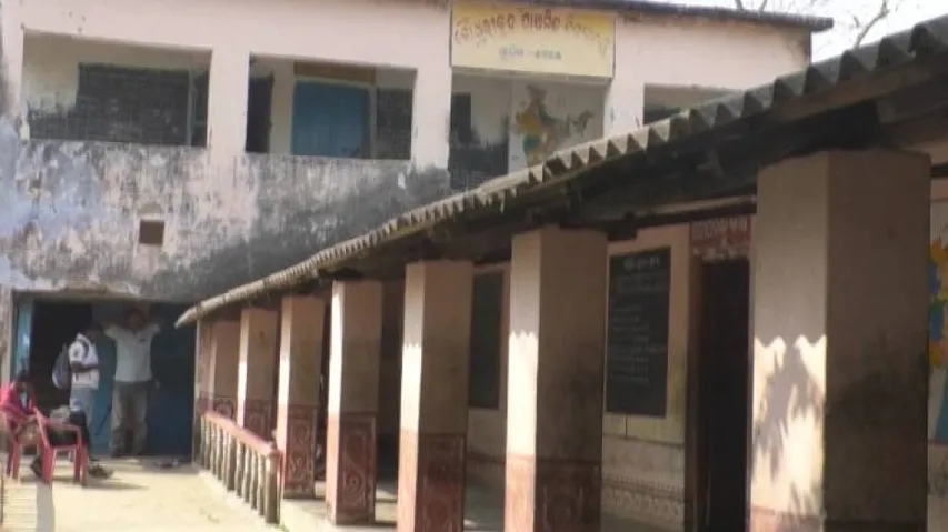 Can’t We Get Assistance For Our Dilapidated School Building: Students Ask Odisha Govt