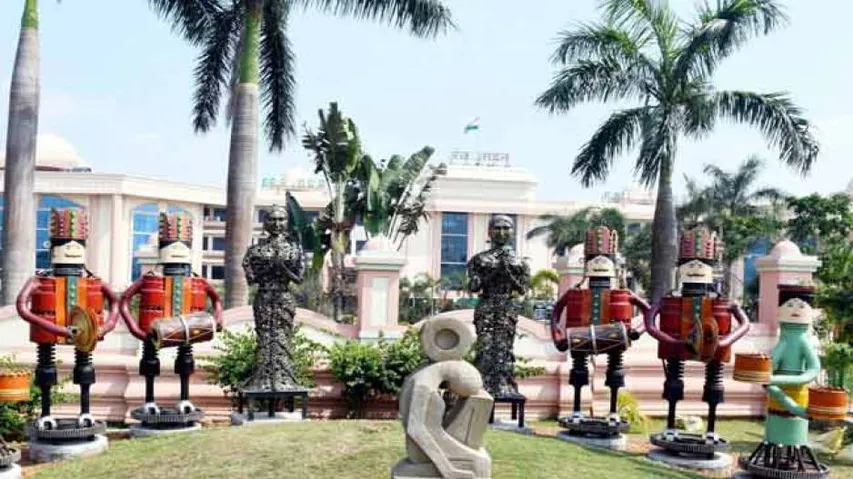 Art Installations From Scrap Displayed At ECoR Headquarters In Bhubaneswar Steal Show