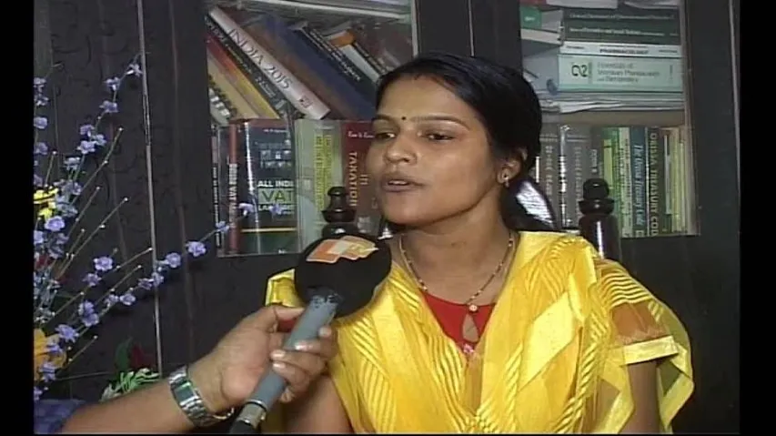 Young officers should bring in a change in system: OAS topper Puspanjali