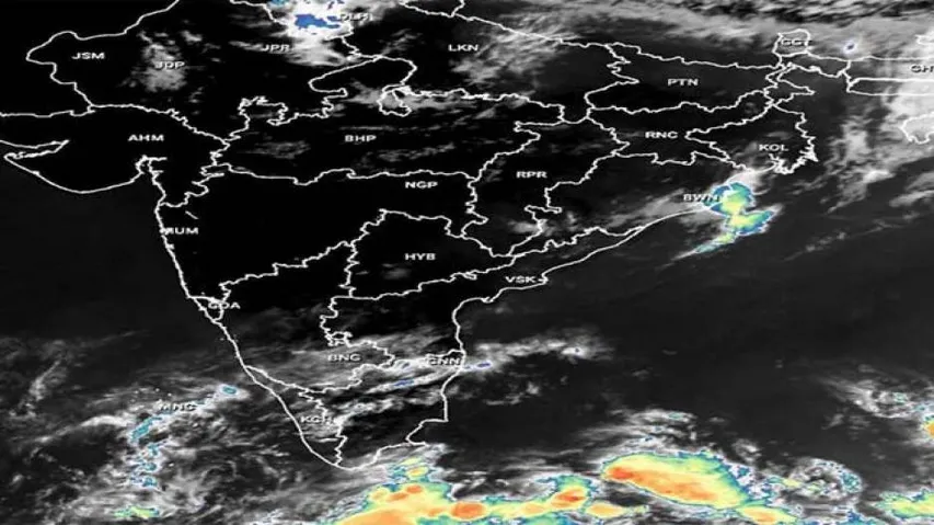 Cyclone Amphan weakens but threat still exists!