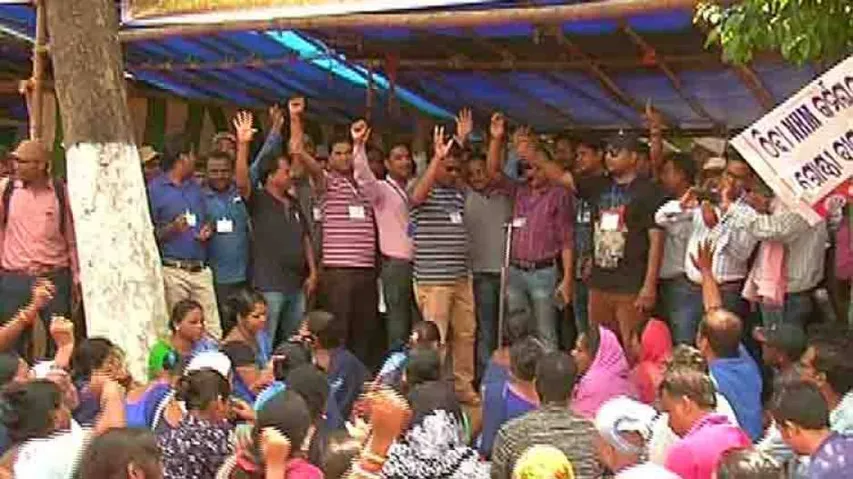 Agitating teachers, NHM staff celebrate Nuakhai on streets
