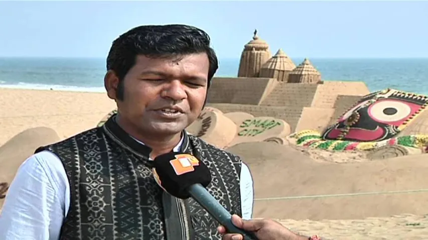 Set up sand art institute in Gujarat, PM tells Sudarsan