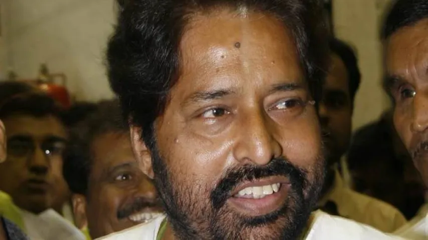Sudip Bandyopadhyay discharged from hospital, flies back to home