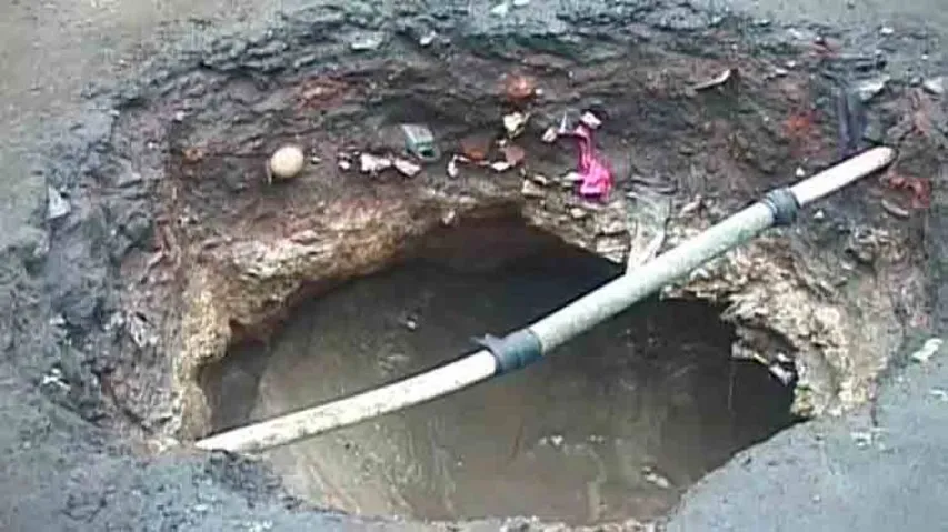 House develops crater; locals observe Talcher bandh protesting mining woes