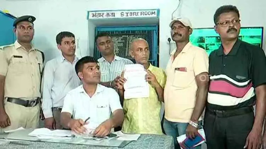 Tout held for black marketing train tickets in Balasore