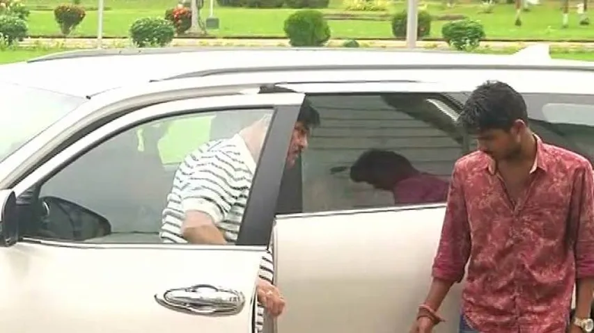 Do Odisha Netas Care About Traffic Rules? A Reality Check