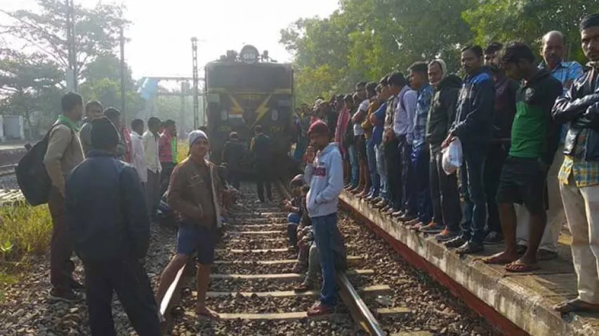 Locals halt train after youth's body recovered from tracks