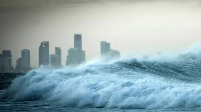 'Volcano tsunami' hits Indonesia after Krakatoa eruption, 222 killed