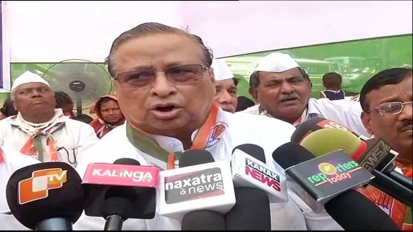 Odisha Congress observes fast over communalism