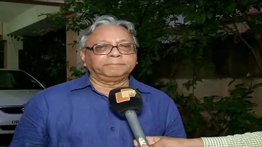Indecent Facebook chat: Litterateur Haraprasad Das files defamation case