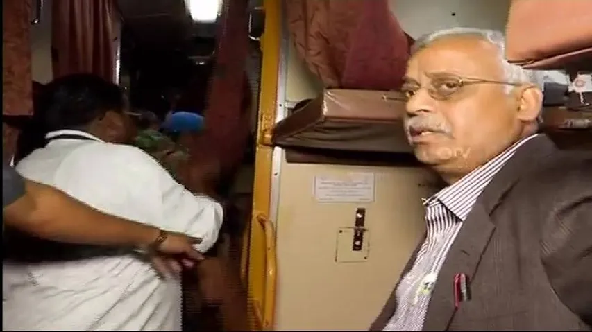 Orissa HC judge gets off train mid-journey over dead-rodent smell