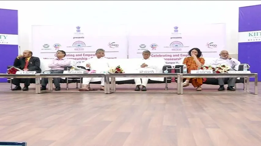 Efforts on to bring all women into SHG fold by 2018: WCD minister