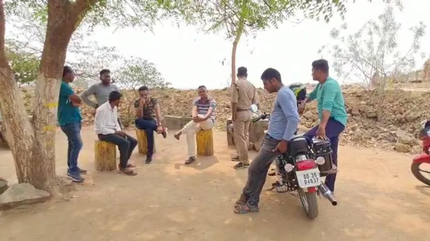 Bank Staff Robbed Off Rs 21 Lakh In Odisha