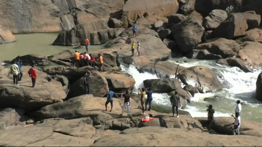 Odisha: Selfie Turns Fatal For New Year Reveller At Duduma Waterfall