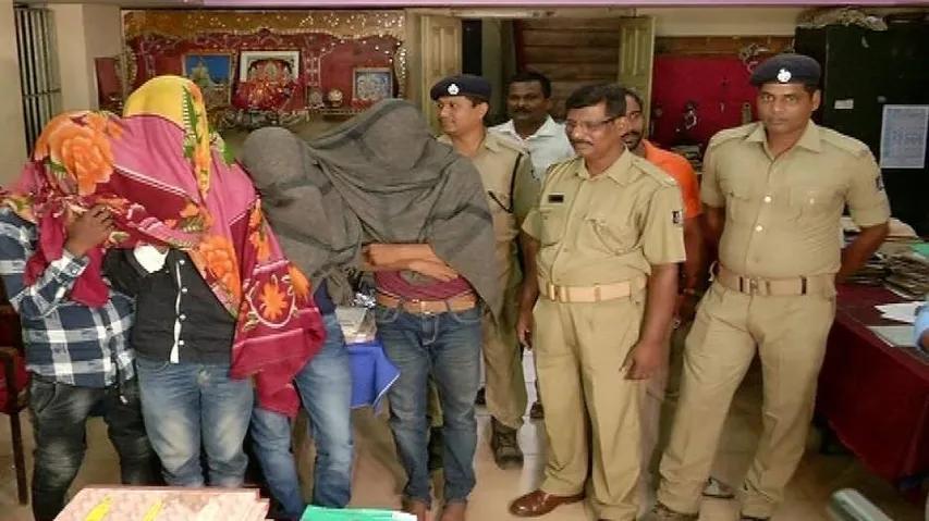 Chain snatching gang with fad for fast bikes, bar girls busted
