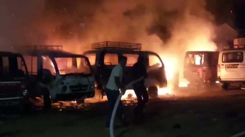 5 vehicles gutted in fire mishap in Sundergarh