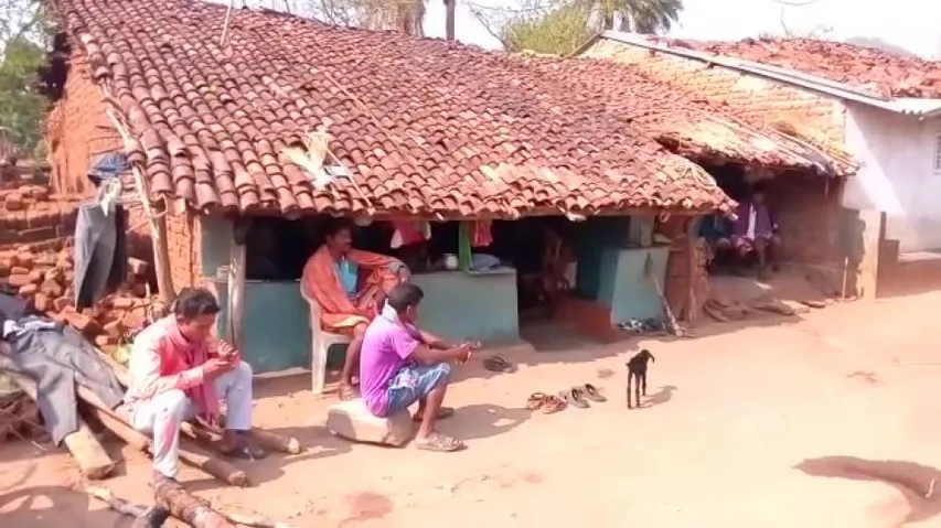 Husband makes futile attempt to bring dead wife back to life