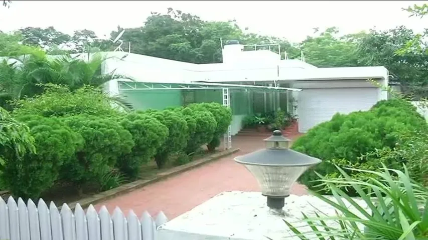 Vigilance raids senior IAS officer's residence