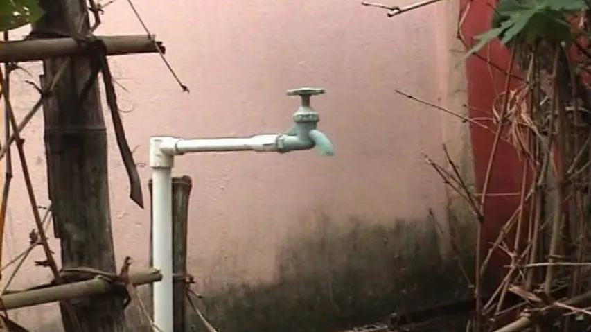 With not a drop to drink, UP family wants to commit suicide   