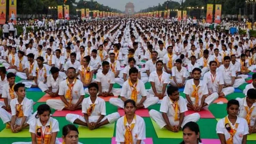 International Yoga Day event draws 7,000 enthusiasts in Dhaka