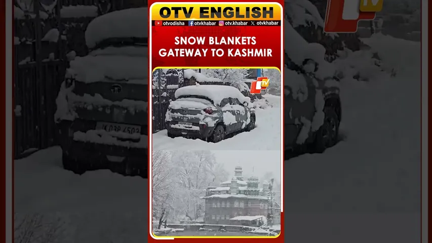 Heavy Snowfall Blankets Qazigund, J&K