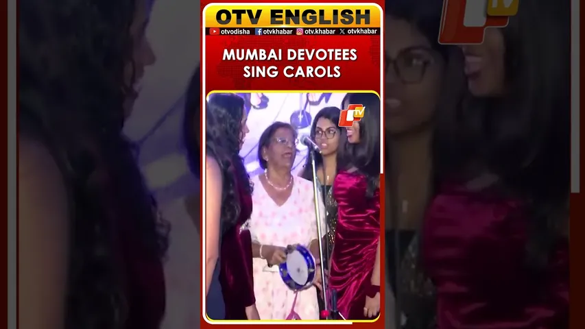 Devotees Sing Hymns And Carols In Mumbai For Christmas