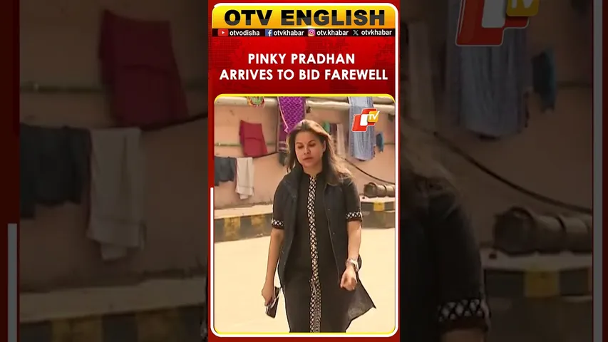 Ollywood Actor Pinky Pradhan Arrives To Bid Farewell To Music Composer Abhijit Majumdar | OTV