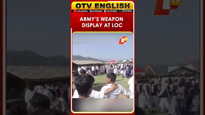 Indian Army Showcases Weapons To Locals, Students In Balnoi LoC Area