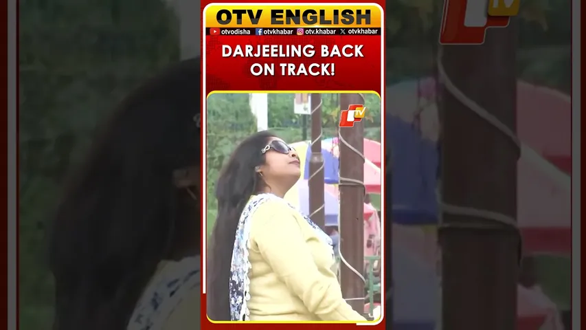 Tourists Return To Darjeeling After Devastating Landslides