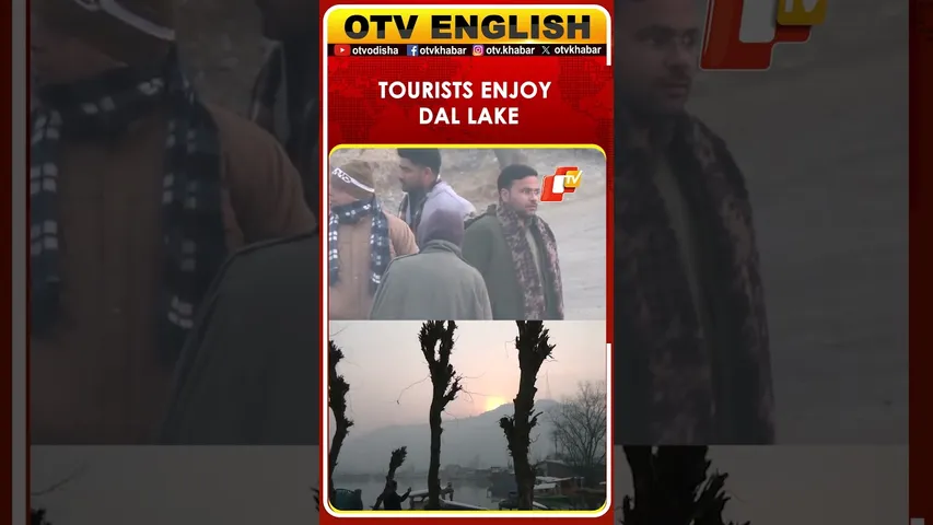 Tourists Enjoy Dal Lake Amid Cold Wave In Srinagar, J&K