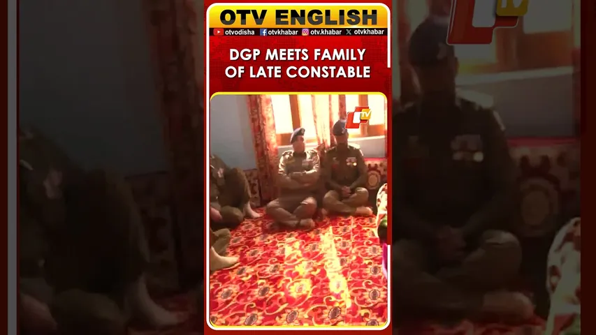 DGP Nalin Prabhat Meets Family Of Head Constable Killed In Nowgam Blast