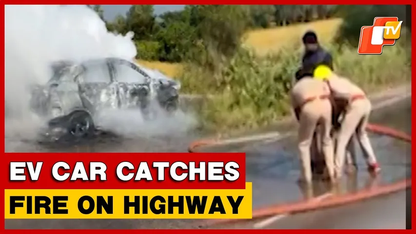 EV Car Completely Gutted In Flames On NH-16 In Khordha