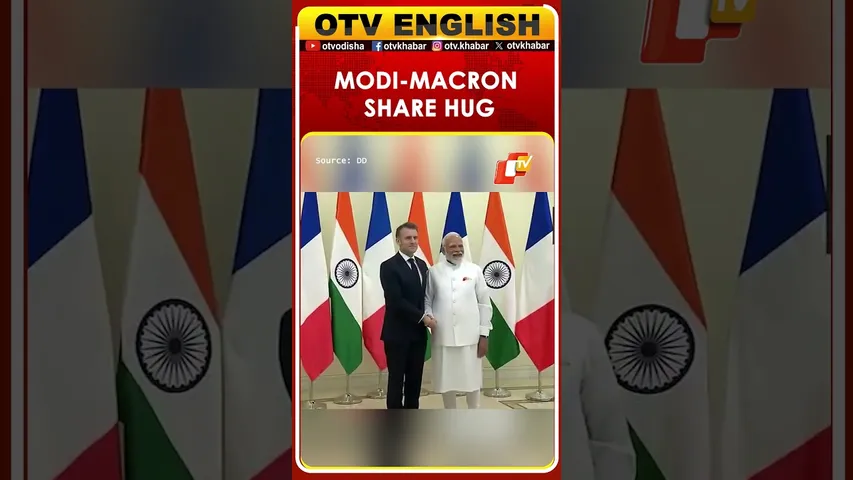 PM Modi & French President Macron Share Hug In Mumbai!