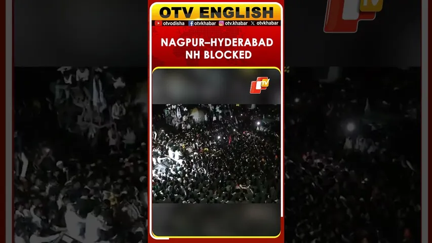 Nagpur: Farmers Led By Prahar Party Leader Bacchu Kadu Block NH Demanding Loan Waiver | OTV