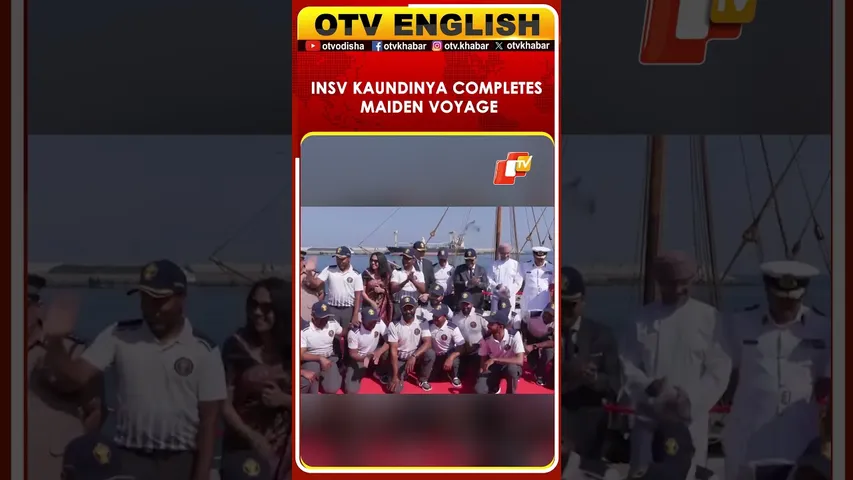 INSV Kaundinya Crew Celebrates Maiden Voyage Completion In Oman