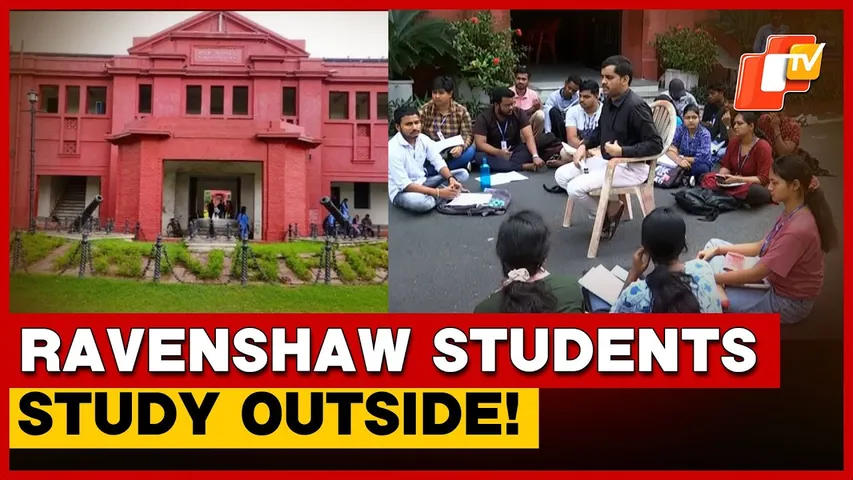 Ravenshaw University Students Study On Road To Protest Against Unsafe Classrooms