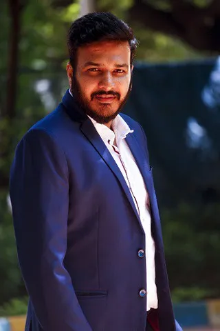 Aniketh Jain - CEO & Co-Founder of Solutions Infini (1)