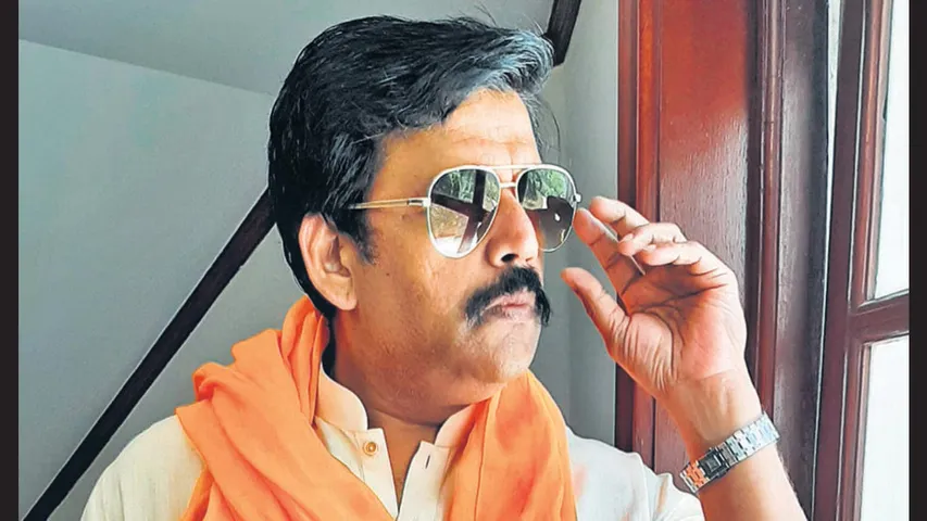 ravikishan.jpg