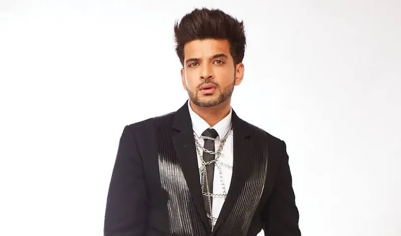 Netizens hail Karan Kundrra as 'BB15 Sher Karan' after Neha Bhasin's below the belt comment.