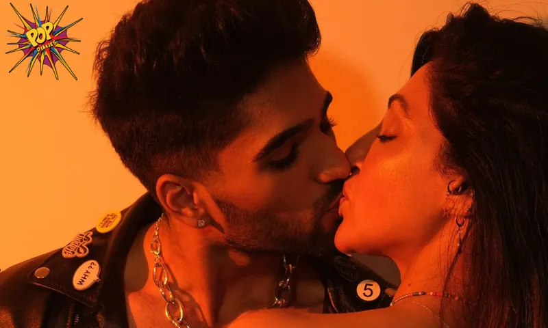 Bigg Boss OTT Fame Zeeshan Khan Confirms Dating Rehyna Pandit, Shares Intimate Picture With Her