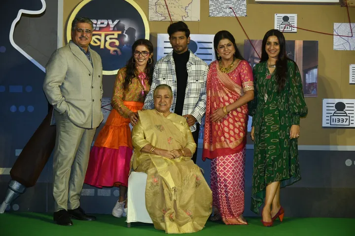 Kaise hogi poori ek spy ki love story?COLORS presents a mysterious new love story, ‘Spy Bahu’
