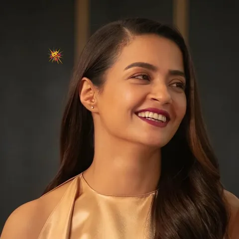 Netflix introduced us to Shruti from Decoupled, and Surveen Chawla loves her just as much as us
