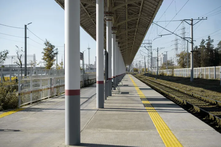 Railwayplatform4
