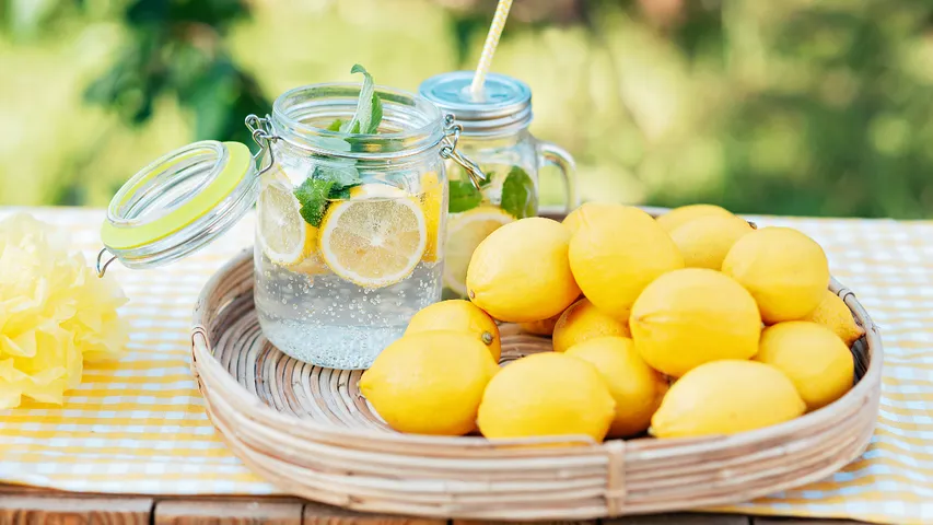Lemon Water 