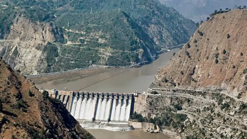 Dam 