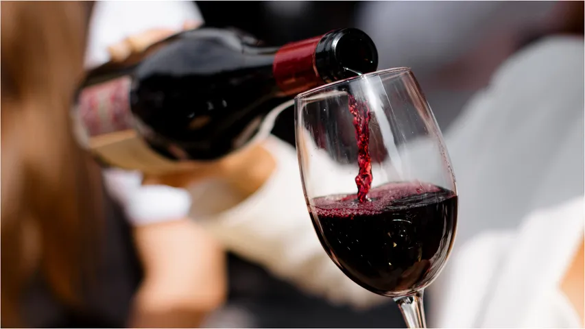 red wine heart stroke