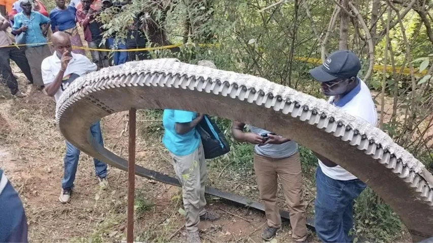 Mukuku village 500 kg Mysterious giant falls from sky In Kenya 